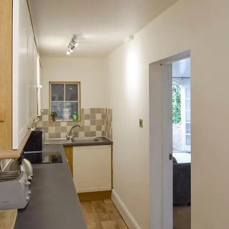 The Den بيت للعطل *